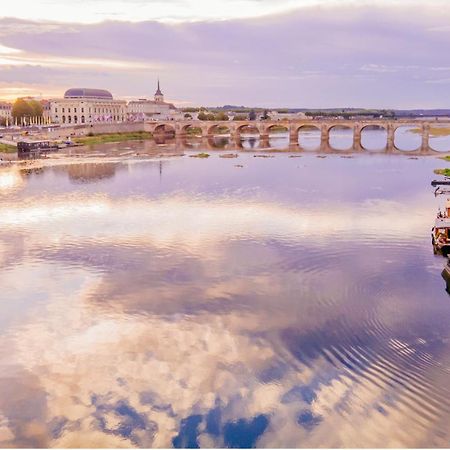 Bateau Le Vent De Travers Saumur Exterior foto